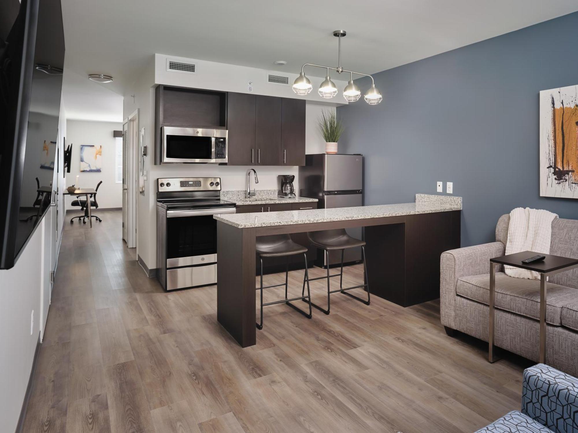 Stayapt Suites Окала Экстерьер фото