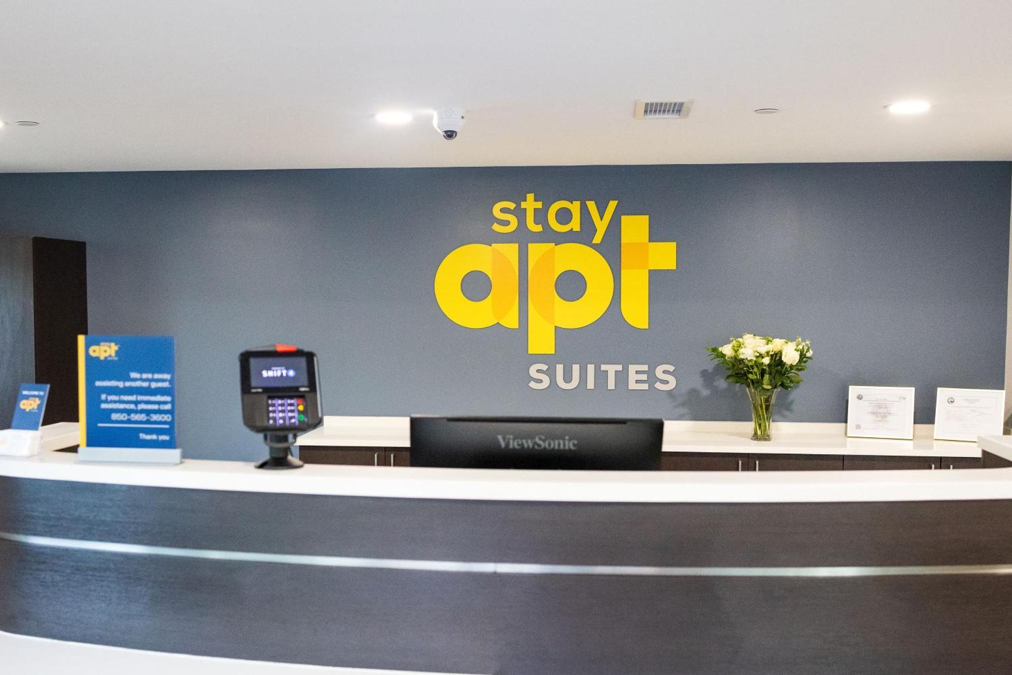 Stayapt Suites Окала Экстерьер фото